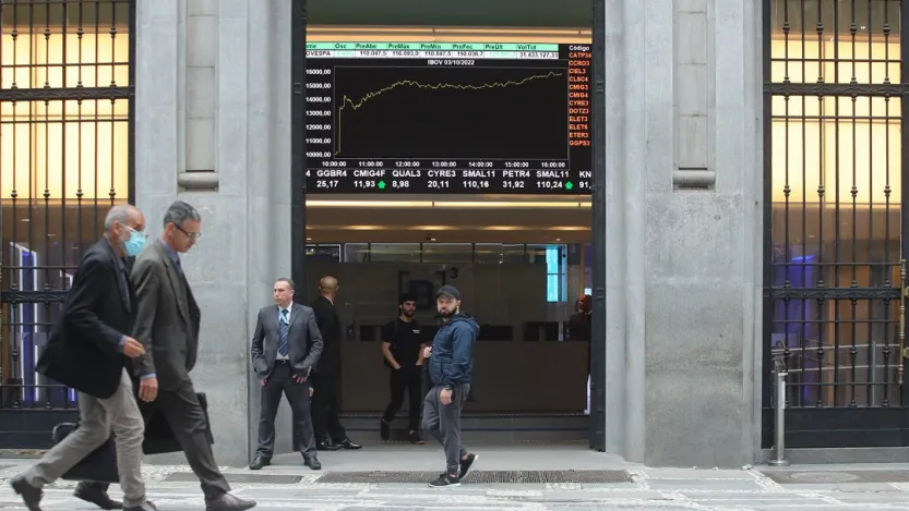 íon Itaú tweet media