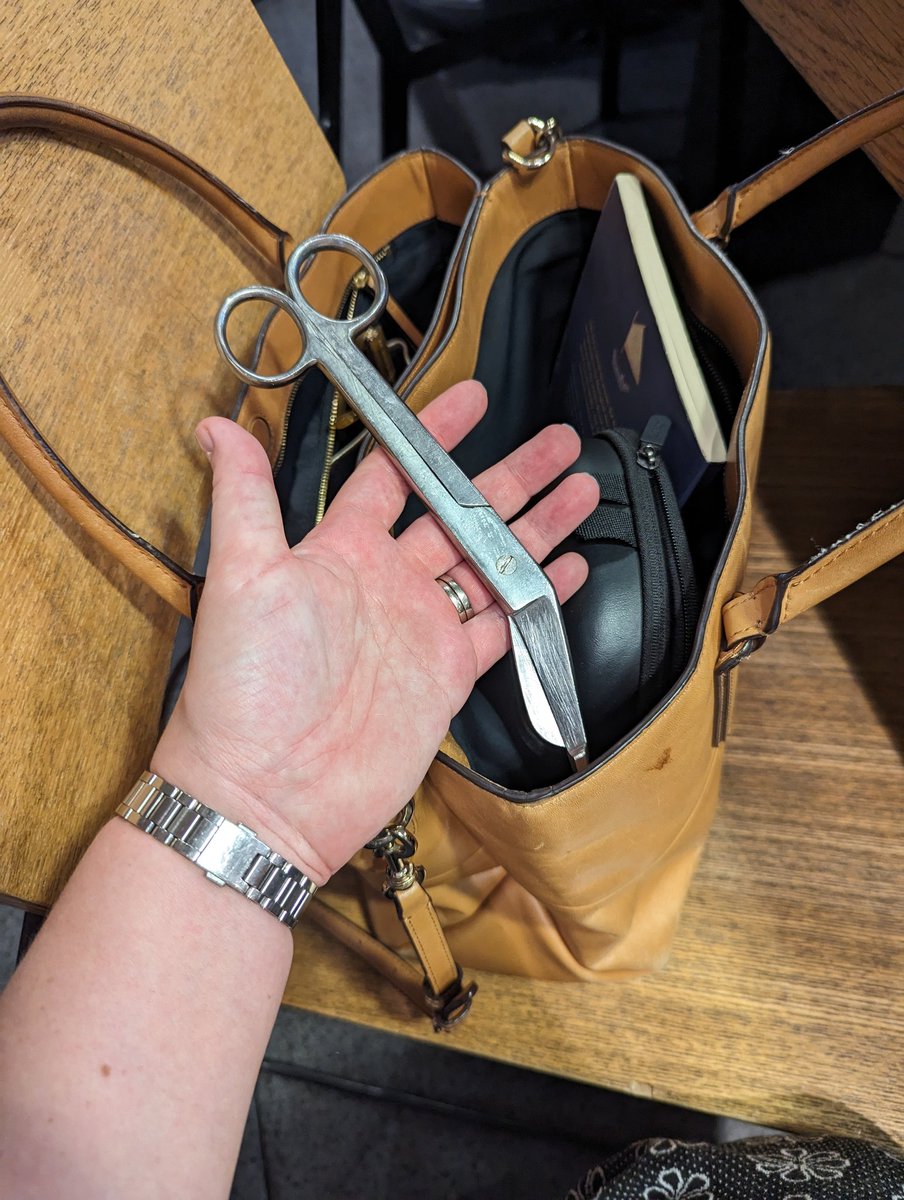 Imogen Hines tweet media