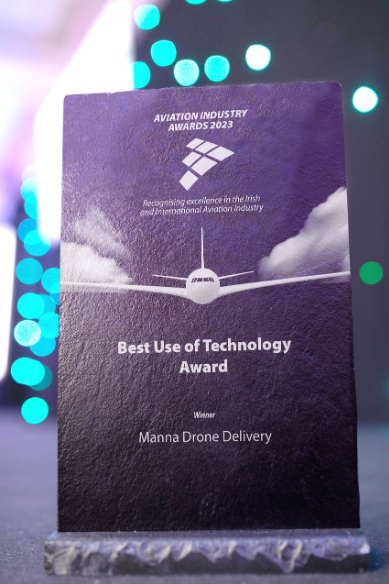 AviationIRL's tweet photo. Well done to @MannaAero on winning the Best Use of Technology Award! #AviationAwardsIRL https://t.co/dLjPTOCnZg