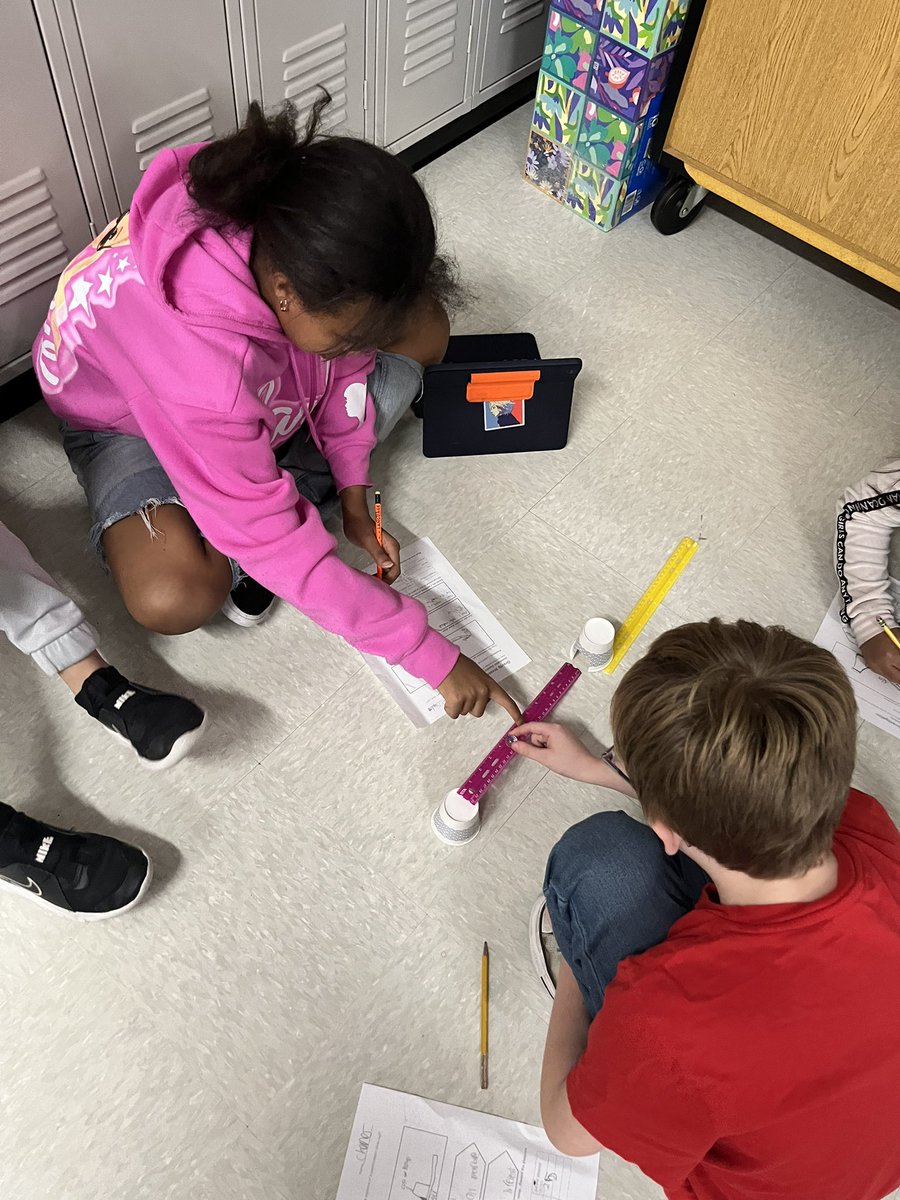 Ms_ZKraft's tweet image. @ParkwayES 4th graders were so excited when I pulled the marbles out to use for our forces and gravity investigation today! We made predictions, listed materials needed, wrote out the steps to conduct the investigation, and recorded our results in our data tables. #LISDScience
