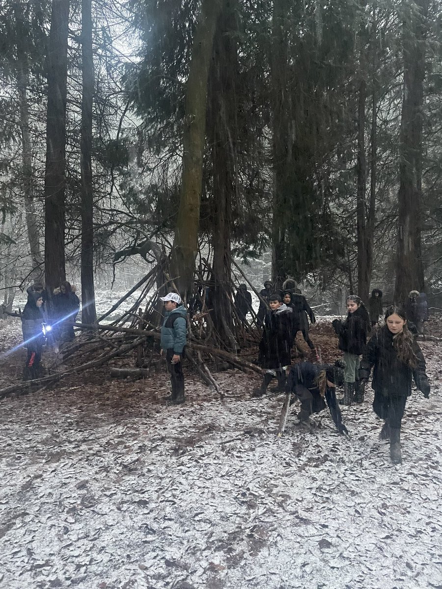 Last night! 
We are having such a good time, final evening enjoying the camp fire! 
It have been snowing and we have loved it!