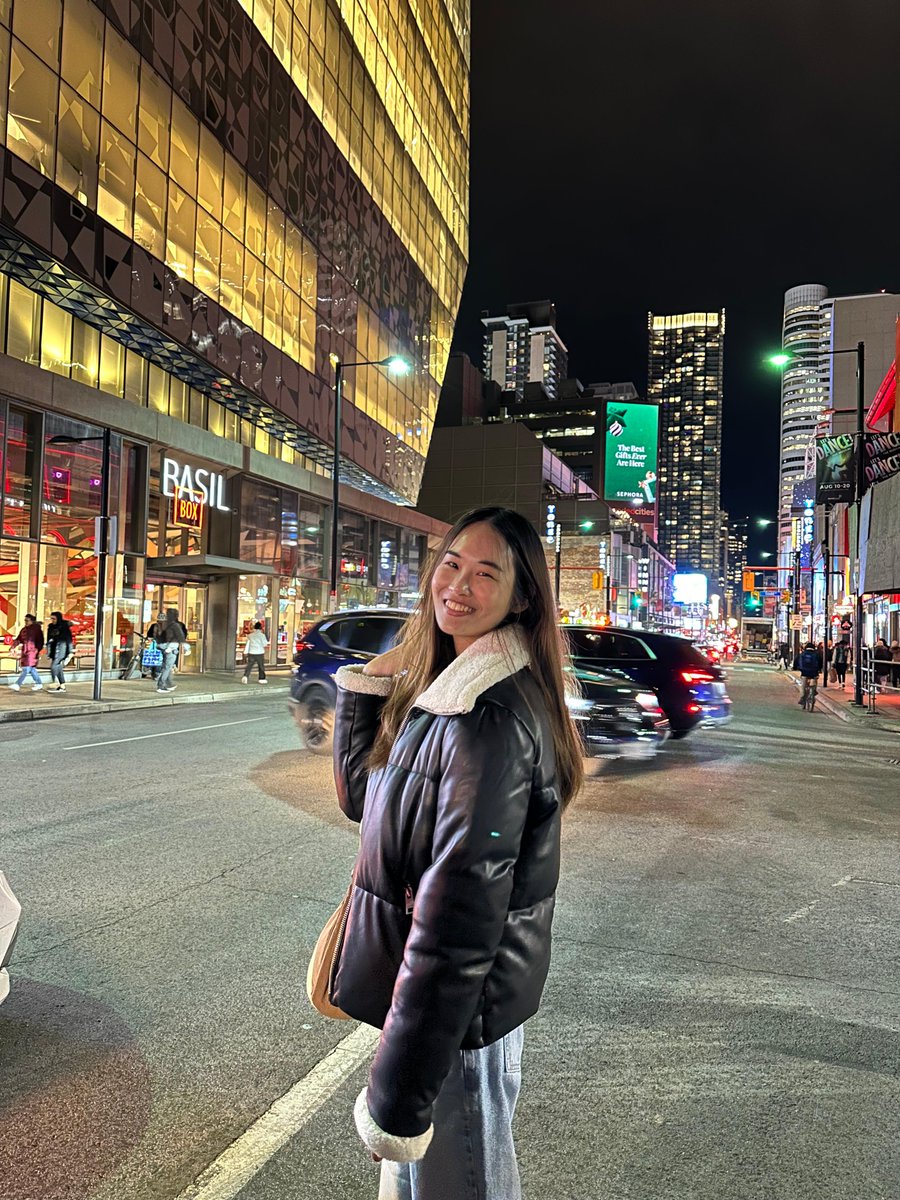 🕛If time zone difference got nothing on you, come to Canada!

🌟Learn how I start my journey in Canada at York School of Continuing Studies
➕ Tips you need to know before coming to Canada!

👀Read my story: hubs.li/Q02bzgNZ0

#YorkUSCS #StudyAbroad #InternationalStudents