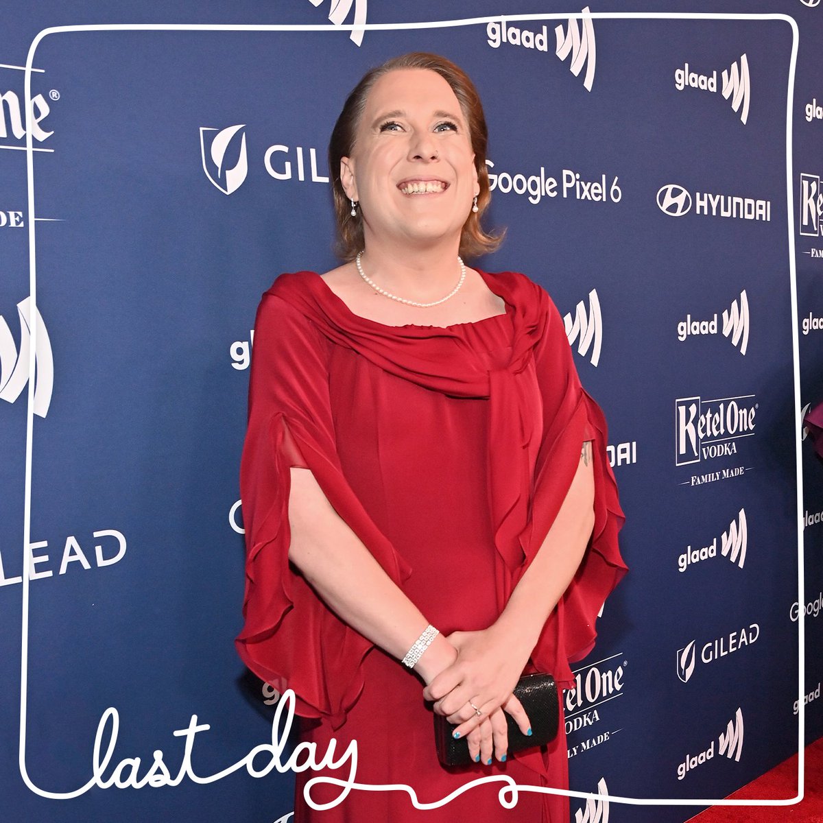 SimonAudio's tweet photo. .@jeopardy champion #AmySchneider (@Jeopardamy) joined #LastDay podcast to discuss her audiobook #InTheFormOfAQuestion, which was @LemonadaMedia’s November audiobook club pick with @AppleBooks. Listen to their conversation here: https://t.co/YEKLvVOcod. CC: @avidreaderpress https://t.co/ynWlBIjLoI