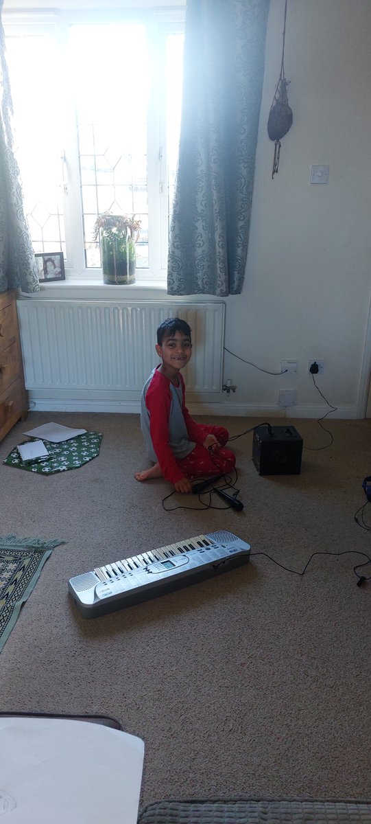 My 8yr old went to <a href="/WildernessHQ/">Wilderness</a> &amp; watched <a href="/FatboySlim/">Fatboy Slim</a> this summer &amp; was so inspired. All he wants from <a href="/TheRealSanta123/">FatherChristmas</a> is some decks! Anyone got any ideas where to start please?