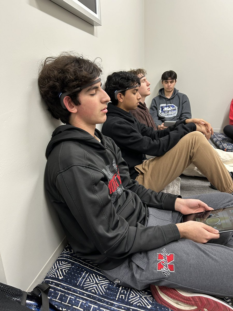 Ms.Thompson tweet media