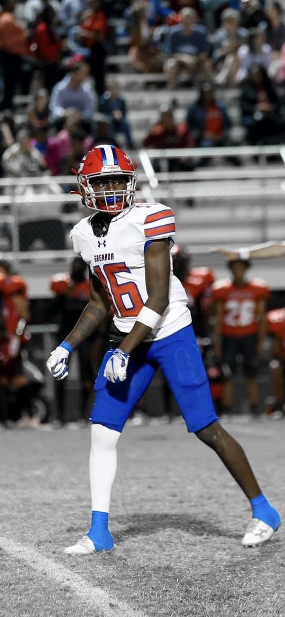 JayvonHerron's tweet photo. One last time 1️⃣6️⃣ @Coach_Rlopez @CMF2023 @Coach_JPurvis @MacCorleone74 #stategame https://t.co/h3ZdoVf8gH