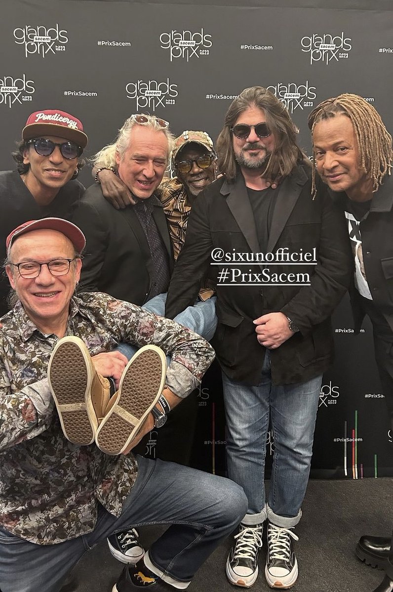 Très heureux d'avoir reçu le Grand Prix du Jazz de la <a href="/sacem/">Sacem</a>  2023 avec SIXUN ! Le #PrixSacem est une récompense unique : très fiers du chemin parcouru et d'être récompensés par la Sacem pour nos créations musicales &amp; nos morceaux ! MERCI ! @Maisondelaradio #Jazz #jazzband #love