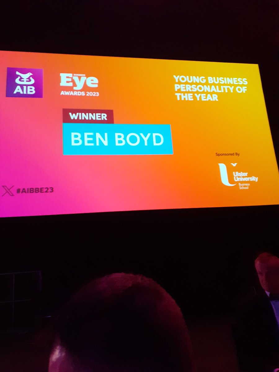 Helen Foster tweet media