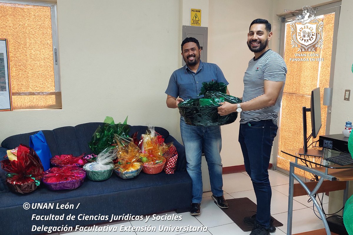 El día de hoy nuestra Bicentenaria Facultad de Ciencias Jurídicas y Sociales, UNAN-León,  realizó entrega a la VREU de los obsequios que se colectaron gracias al compromiso institucional y militante de nuestra comunidad universitaria Facultativa

#30Noviembre2023 
#LeónRevolución