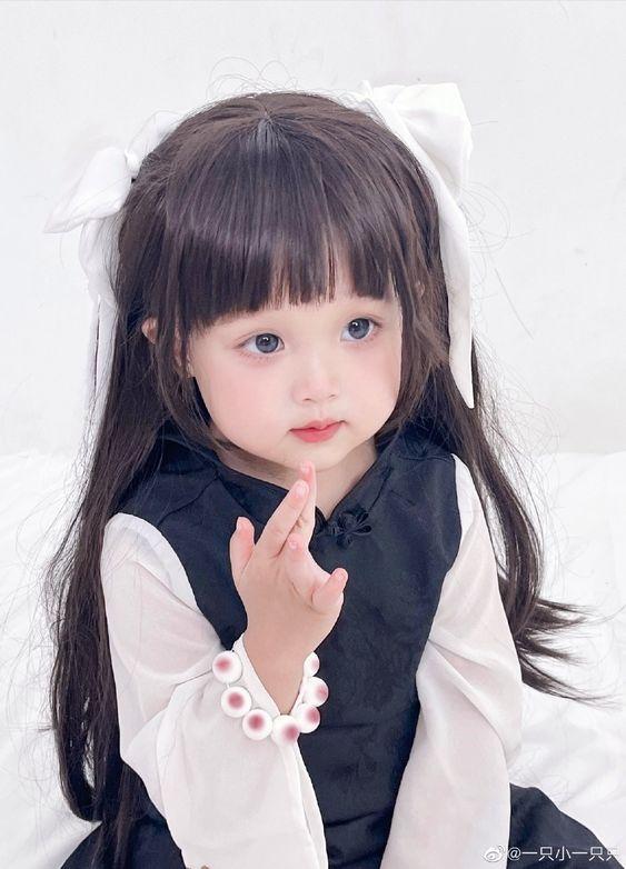 Thao96Ruby's tweet photo. Bạn hãy là người bạn của trẻ để hiểu trẻ.
"Đừng ép trẻ học bằng sự bắt buộc hay hà khắc mà hãy hướng trẻ học bằng điều thu hút tâm trí trẻ, để trẻ có thể phát triển tốt nhất" https://t.co/sijFGazlx4