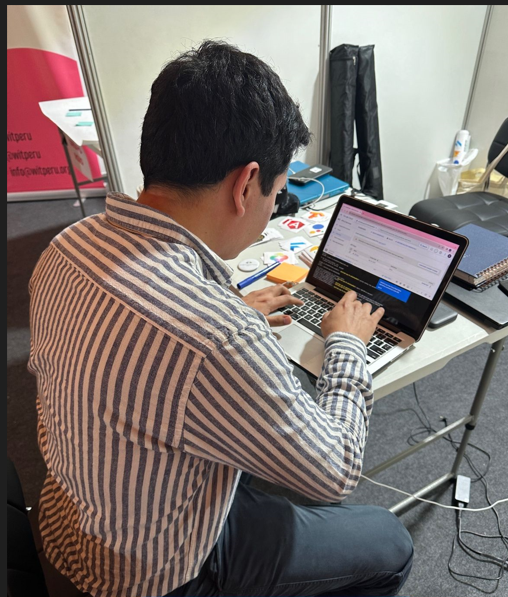 gdglima's tweet photo. El 22 de noviembre estuvimos en la 4° Edición del DevSecOps Fest BCP 2023. Agradecimiento a la comunidad Impacto BCP por invitarnos.
No faltaron los stickers y retos con el #challenge #gcp
#comunidades #googledevelopers #gdglima #devsecopsfest #impactobcp https://t.co/wW9IPriSw0