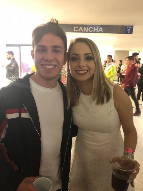 SussanVelasqu11's tweet photo. @JuanSGuarnizo @samyriveratv #miduo https://t.co/CyuyyhNcHC