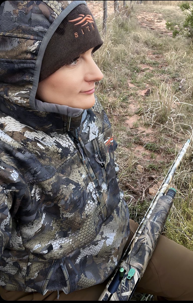 MistiLivanec's tweet photo. Still at it out here in West Texas with @BMcBride_13 #waterfowl #sitka @hunting #duckhunting #sitkagear @Beretta_USA #OBHC https://t.co/Kgehxbnw3v