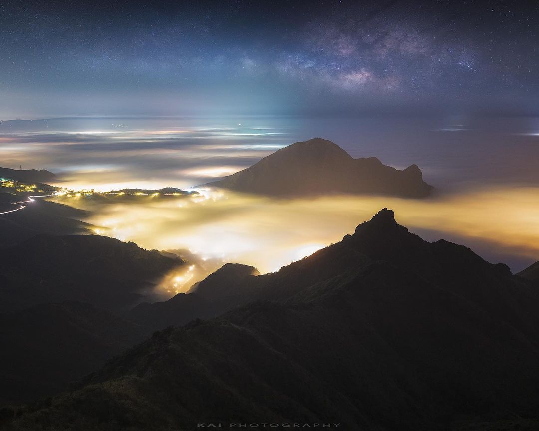 Use your footsteps to measure the world and your eyes to record the scenery