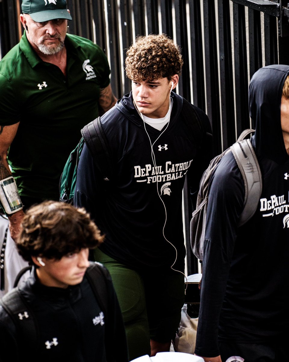 My full szn soph varsity highlights 
<a href="/CoachCamp01/">Nick Campanile</a> 
<a href="/dpfootball/">DePaul Football</a> 
hudl.com/v/2Mgs4p