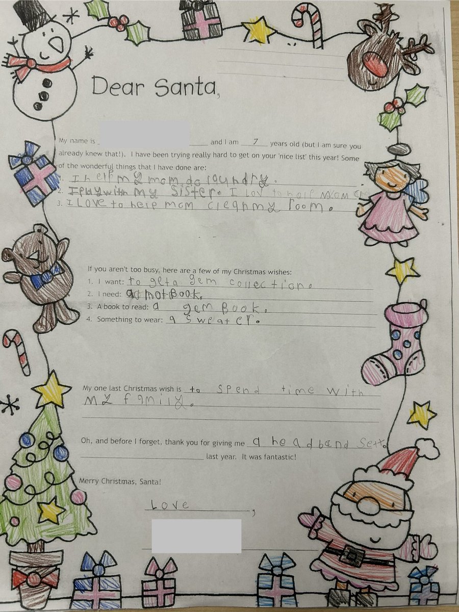 MrsCarrier23's tweet photo. Mail on the way to the North Pole! Grade 2’s worked hard on their letters to Santa this week 🎅 So much excitement in the air! #beSKT #ocsbLiteracy @StKateriOCSB https://t.co/8B1PafOO6f