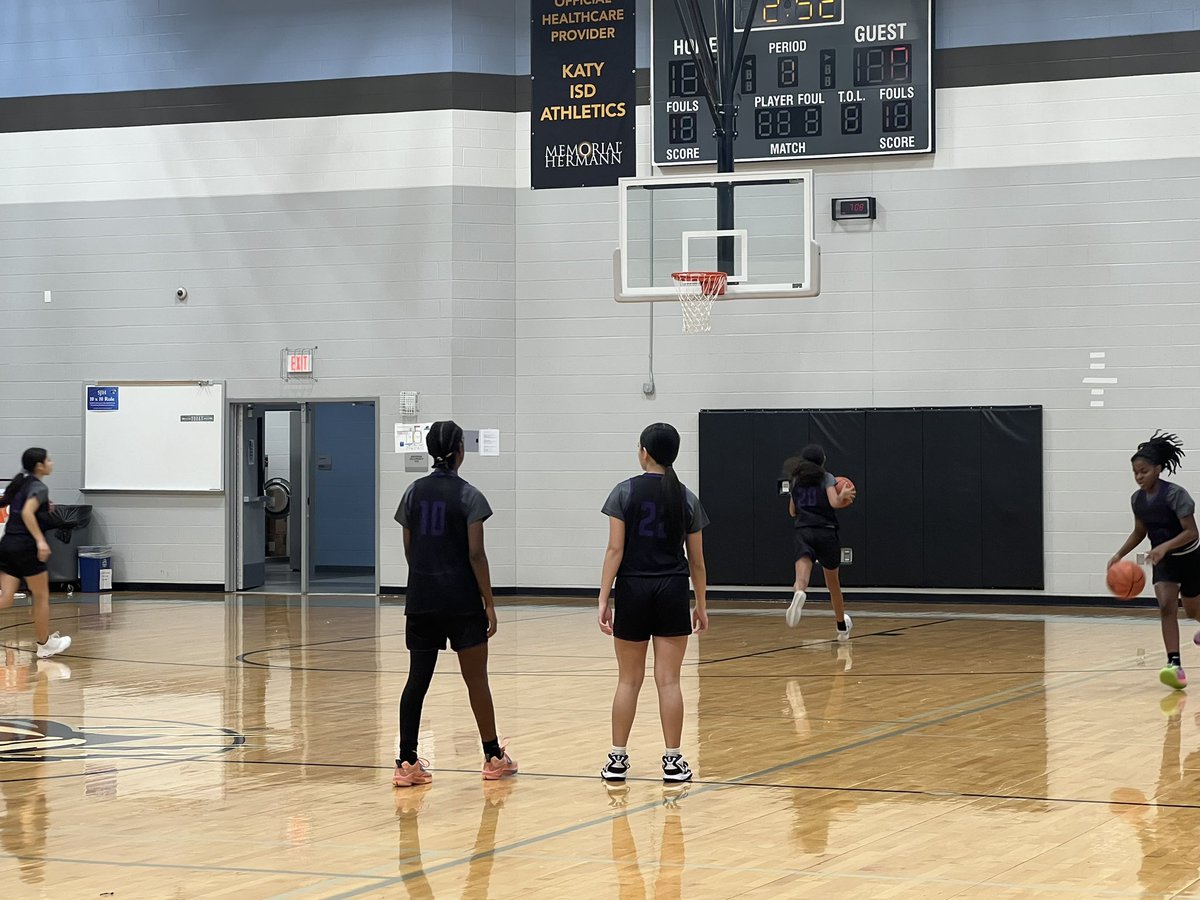 7th Grade A Team getting ready to do work against Stockdick! <a href="/MdjhAthletics/">MDJH_Athletics</a> <a href="/MDJH_Panthers/">McDonald Junior High School</a>