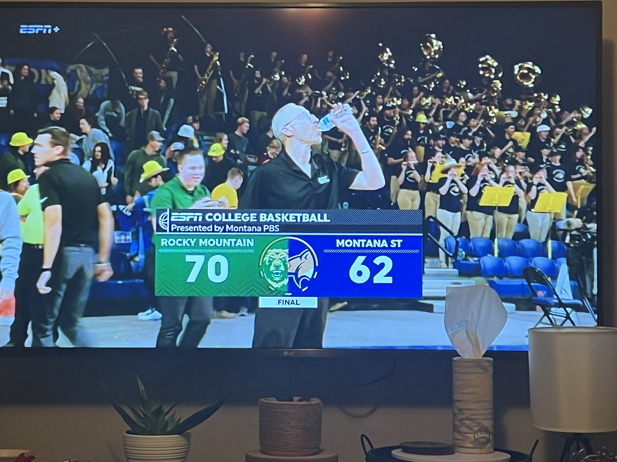 🚨 UPSET ALERT 🚨 3rd NAIA win over a D1 this season!! 

NAIA <a href="/RockyMtnMBB/">Rocky Men's Basketball</a> defeats NCAA D1 Montana State 70-62!!

Montana State just beat Pac 12 Cal, two weeks ago and Rocky led for all but 16 seconds!!