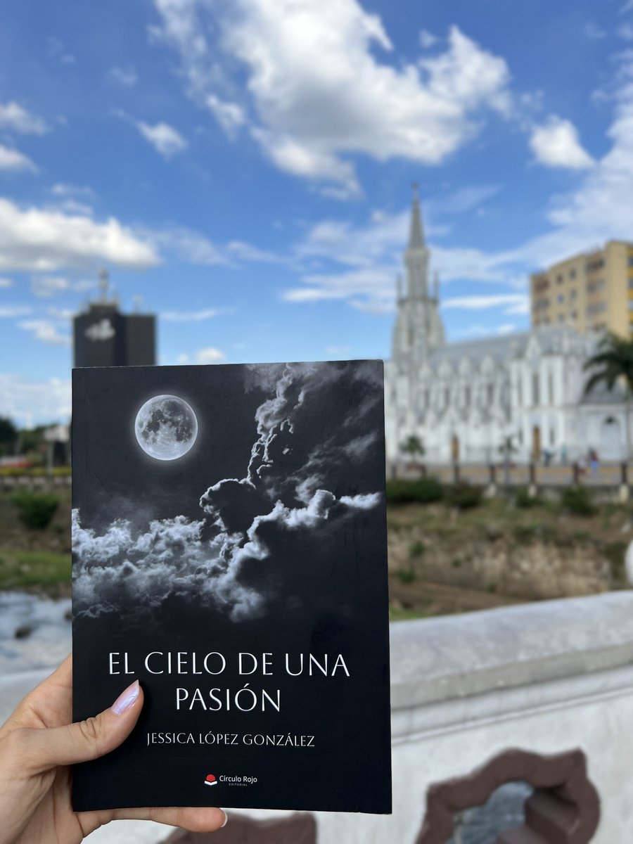 falavi2005's tweet photo. Si les gusta el erotismo literario moderno...tienen una cita con "El cielo de una pasión", libro escrito por Jessica Lopez González @jekalopez8 Publicado por editorial de España. Lo vende directamente o por Amazon. Contactos en redes como Jekalopez8.. Vive en Cali @JuliettaParra https://t.co/1do7zMuvrh