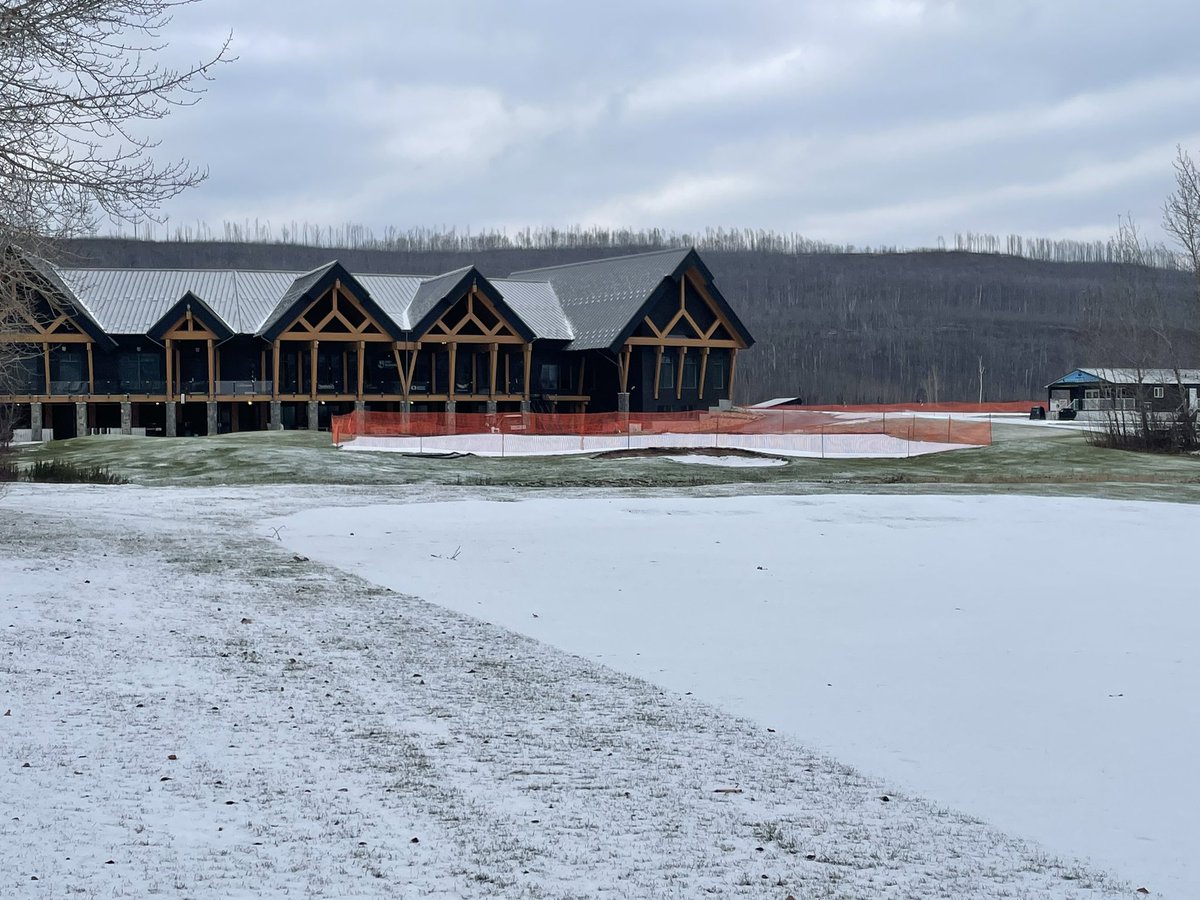 After a long hiatus from "X" formally known as twitter, Fort McMurray Golf Club has returned to posting updates and exciting news! Follow <a href="/FMGolfClub/">Fort McMurray Golf Club</a>