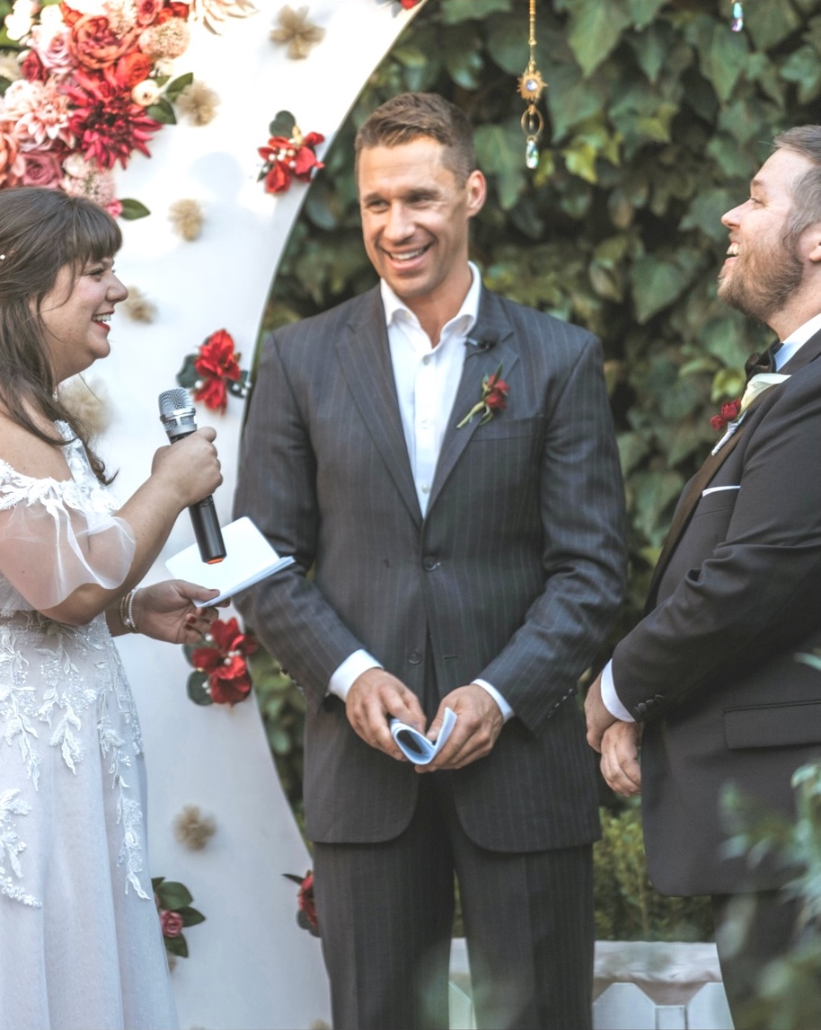 MarriedByAJ's tweet photo. 💍2024 BOOKS ARE OPEN 📝

I married Alex &amp; Jenna in a ceremony that was tender and heartwarming with just the right amount of LOLs 😄😄

Email MarriedByAJ@gmail.com and let’s create your perfect, one-of-a-kind wedding, vow renewal, or celebration of love!

https://t.co/3ZNW0SdXf3 https://t.co/RpGBIE8LrW