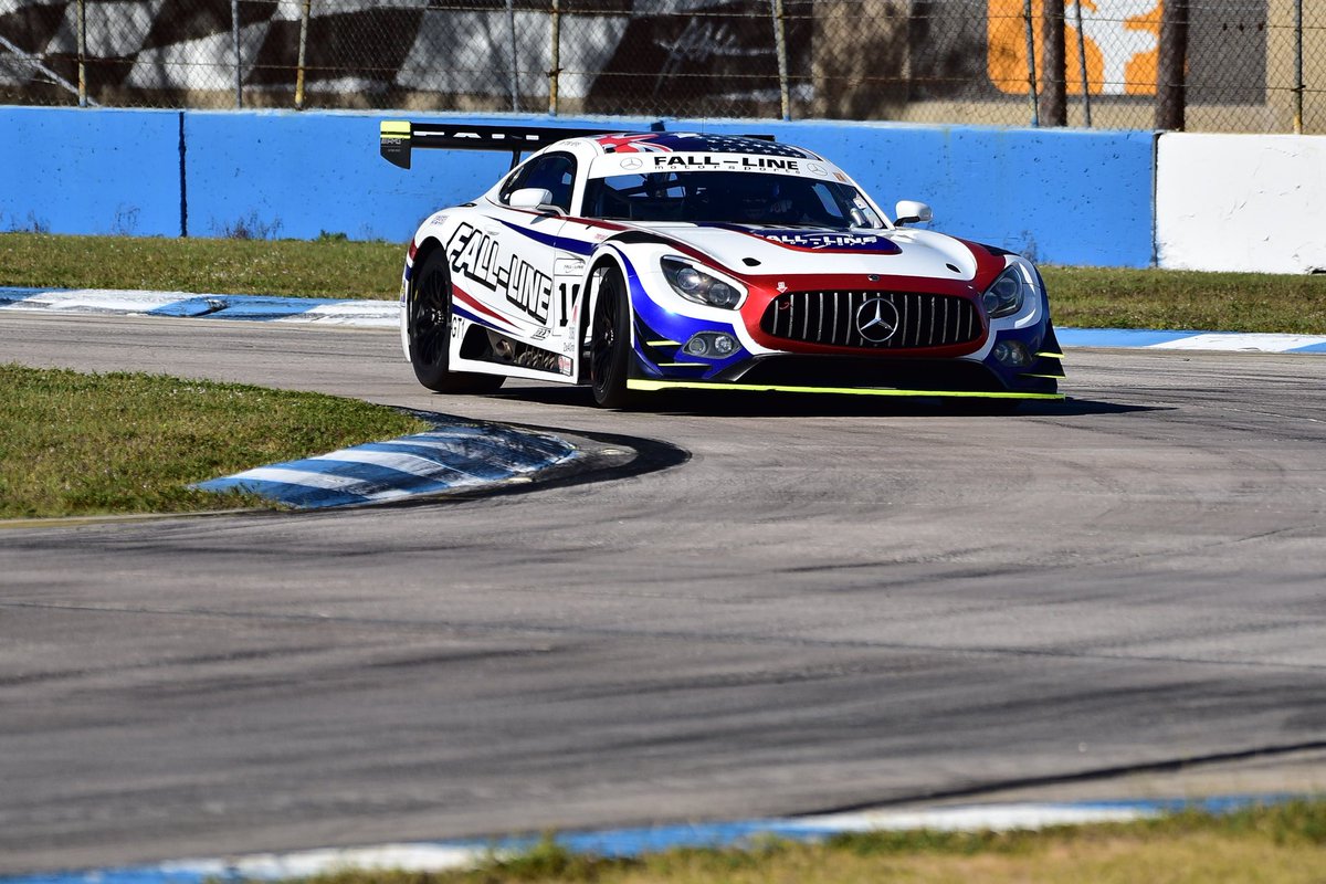 ryan_dalziel's tweet photo. Enjoying some time with the good folks at @FallLineMotors for this weekends #Classic12 #pistonsandprops at @sebringraceway https://t.co/UgXO5kRhpZ