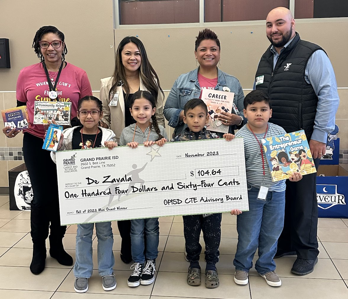 Thank you to <a href="/CTEinGPISD/">CTE_GPISD</a> 🎉👏🏾 for offering us the opportunity to apply for mini grants. Students <a href="/dezavalaesa/">Lorenzo de Zavala</a> will continue to learn about future careers using the items received. 
<a href="/ArriagaChaem/">Chaem Arriaga</a> <a href="/GPISDCounseling/">GPISD Counselors</a> 
#CTE