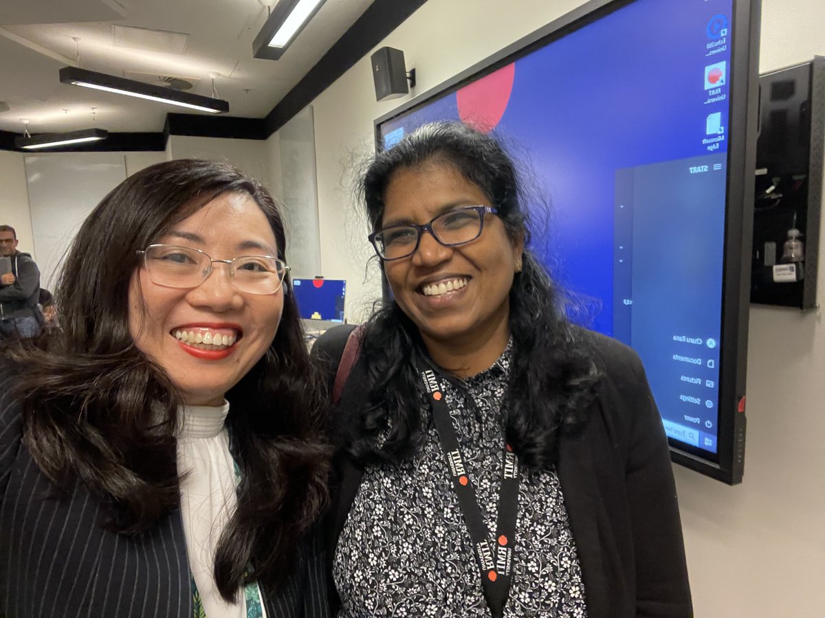 JingyeTl's tweet photo. 🌟 Proud to be part of @RMIT in growing both student and our own digital experiences !🌐Celebrating the stellar strides @STEMLTShowcase in advancing digital practices at @FlightRmit and @RmitSciences! Juliana's and Matthew's innovation propels us forward #STEMLTShowcase2023 🛫💻 https://t.co/c3sly1AGOv