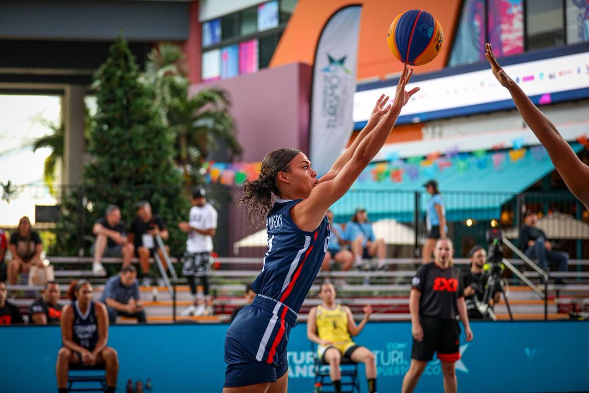 recreaydeportes's tweet image. ¡Oficialmente comenzó la @AmeriCup de la @FIBA3x3 en Puerto Rico!

Los equipos están dando lo mejor de sí en el Distrito TMobile. Ven y apoya a tu equipo favorito en este emocionante torneo. ¡La entrada es gratis! 🏀💪 #Baloncesto3X3

#AmeriCup2023 
#FIBA3X3