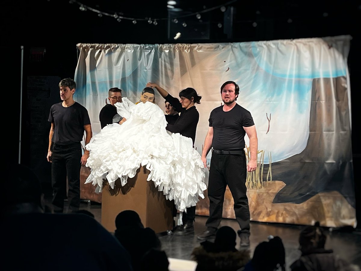 MusicwithFarley's tweet image. Thank you @DetOperaHouse for inviting @Wayne_DPSCD to see the new opera “Under The Snow”. The students were so impressed with the quality of work and most of all the use of puppets. Again thank you! #dpscd #opera