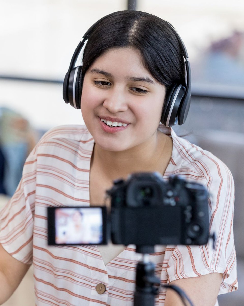 Parenting teens means embracing their unique journey. Together, let's foster confidence, celebrate individuality, and nurture a positive self-image 💜