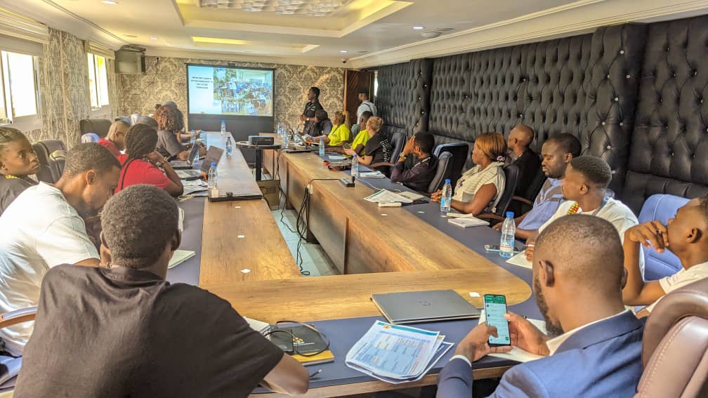 kiariro_ezekiel's tweet photo. Gratitude to all who joined my session! 🌍 Presented on utilizing open mapping tools for climate-resilient tree mapping, live from Yaoundé, Cameroon. 🇨🇲 Exciting discussions on #ClimateAction #OpenMappingTools https://t.co/h0joCFpfK2
