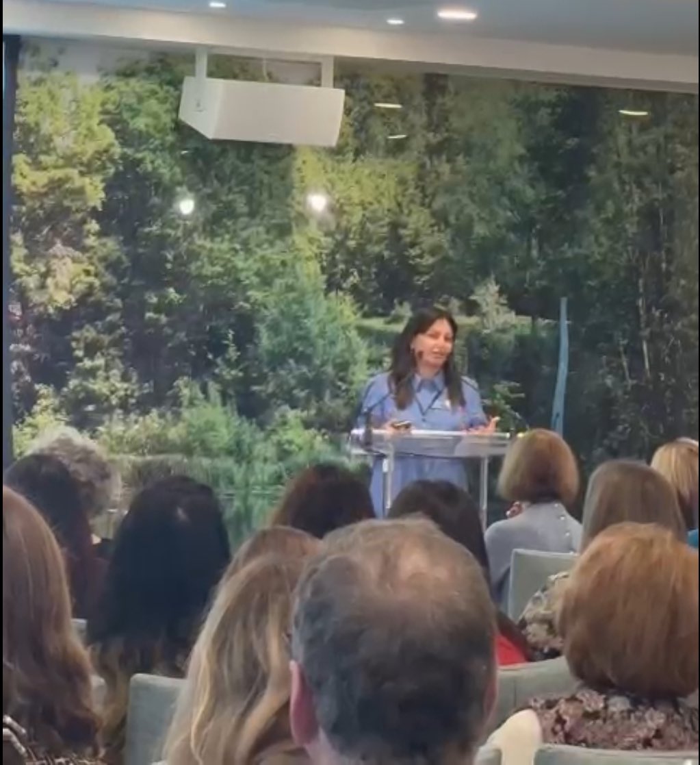 AllyTomlins's tweet photo. Honoured to speak about #non-pharmacological support in #dementia care at the global Care Home Research Forum @NGHHammerson. Inspiring be with researchers with a shared mission to innovate, collaborate &amp; make a difference to care home communities. #carehomes #psychology https://t.co/OfC6TOkxI4