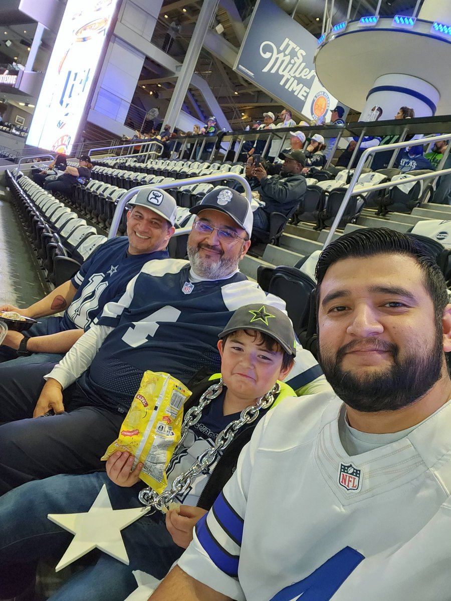 RichardTres_'s tweet photo. Go Cowboys! #CowboyNation https://t.co/jI7anWMENo