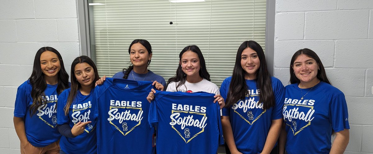 SE_EagleSB's tweet photo. Two incredible girls have earned their well-deserved spot on the varsity team! Today, they proudly received their coveted Blue Shirts, a symbol of hard work, dedication and exceptional skill.  Congrats Karla and Kailaa!

#BlueShirtSeason
#BringIt
#SEHSthebest https://t.co/M7M41ouEGg