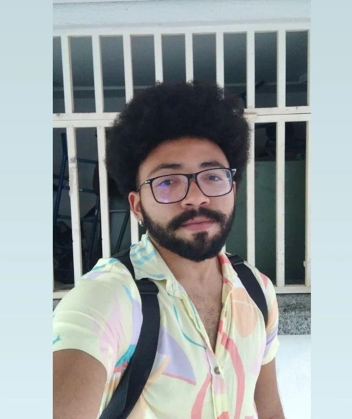 Francis95930575's tweet image. Que Deus me dê muita sabedoria para que eu não venha a desistir desse diploma.

+1 semestre 
#designerdemoda