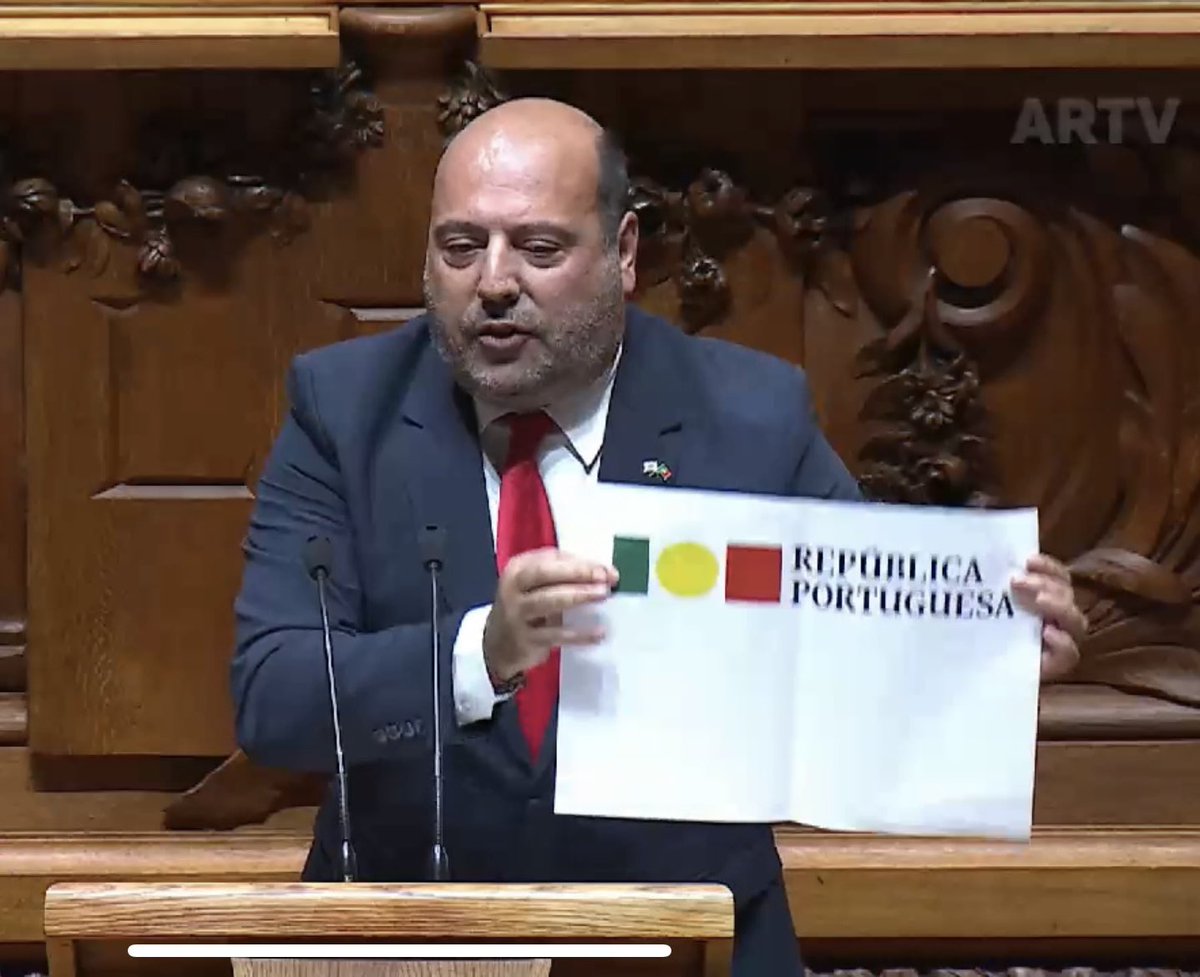 74.000 euros para se fazer o maior ultraje à bandeira portuguesa! Não passarão!