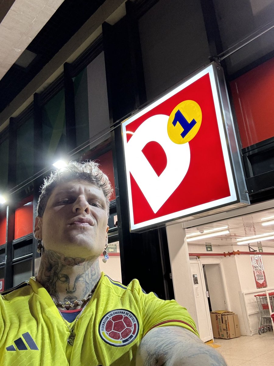 MishoAmoli's tweet image. Supermercado D1 bro