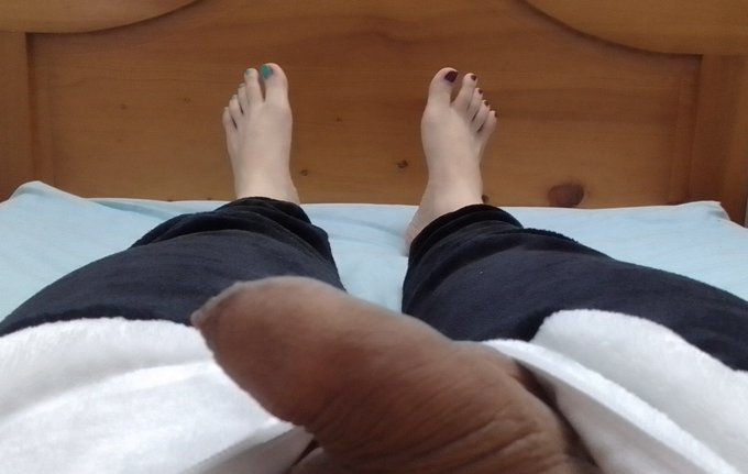 oh, yeah, it also haves a zipper in the front uwu #Femboy #feet #nsfwtwt #barefeetarebest https://t.<a href="/tag/feet"class="tags"><span>#feet</span></a><a href="/tag/femboy"class="tags"><span>#femboy</span></a><a href="/tag/nsfwtwt"class="tags"><span>#nsfwtwt</span></a><a href="/tag/barefeetarebest"class="tags"><span>#barefeetarebest</span></a>