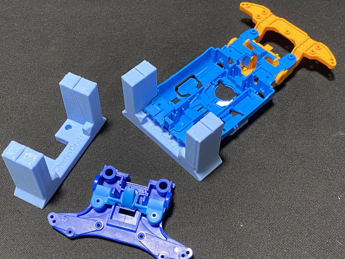 CherisCraft's tweet photo. MS-Center TaperCutGuide
MS-F/R・Unit TaperCutGuide S
特殊V字テーパーカットライン
ショートストローク
大好評発売中
MS-chassis flexibleシリーズ
https://t.co/QHP8B5b9AA
#ミニ四駆 #mini4wd #ちぇりすくらふと
#MSchassis #MSフレキ #MSflexible https://t.co/AVf0L4PECi
