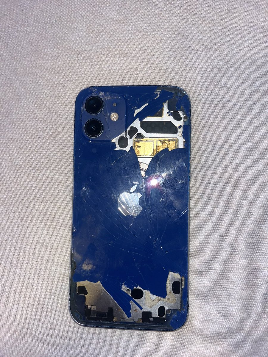 GloBoyZ25's tweet photo. Yeaa ain’t no more texting on dis mf😭💀 https://t.co/SH6kEfAOsi