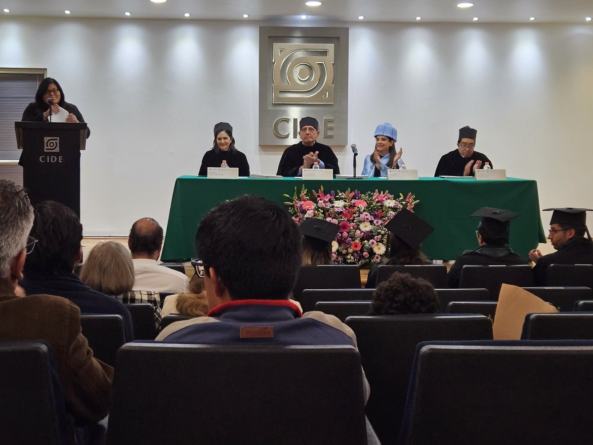 DPP_CIDE's tweet photo. #OrgulloDPP | Graduación
Con enorme orgullo y alegría, felicitamos al grupo de egresadas y egresados de nuestro programa de Doctorado, quienes hoy tuvieron su ceremonia de graduación.
Les deseamos mucho éxito y recuerden que el DPP siempre será su casa.
¡Enhorabuena! https://t.co/2dJNTDxMhV
