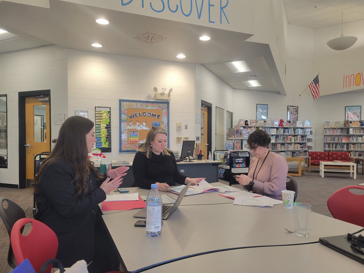 fproffitt7's tweet photo. @BuncombeSchools admins and instructional coaches spent time this week observing @WitWisdomELA with our Implementation Lead. Our learning together supports the impact we have across the district. #everybodyneedsacoach https://t.co/UuONx4Goss
