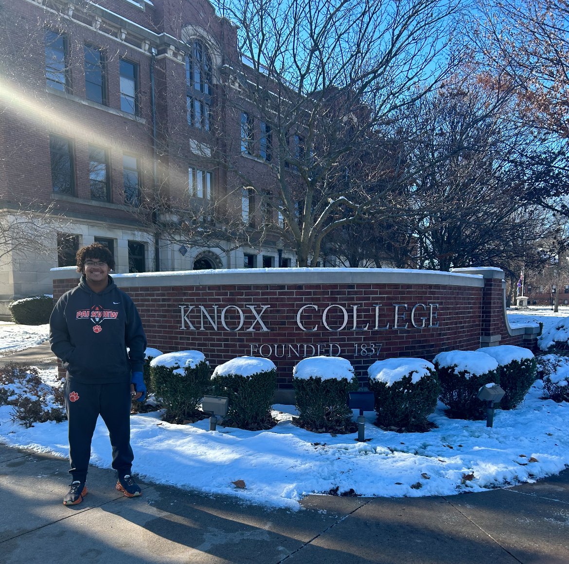 chambliss2024's tweet photo. @FB_KnoxCollege @CoachWillits Coach, thank you for a great visit and honored to receive a Trustees Scholarship and Land of Lincoln Award. @CoachDomParello @KnoxCollege1837
@ParkviewFB @NCSA_Football @CoachHefNCSA https://t.co/IZMxY5u1ZC