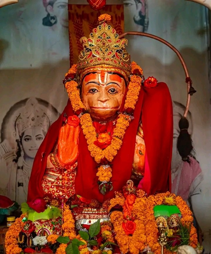 kichkanyaa's tweet photo. Friday morning &amp; Statue of Hanuman Ji at Biratnagar. श्री हनुमान जी ले हामी सबैको रक्षा गरुन। ❤️🙏 https://t.co/fZTCQnbVbs
