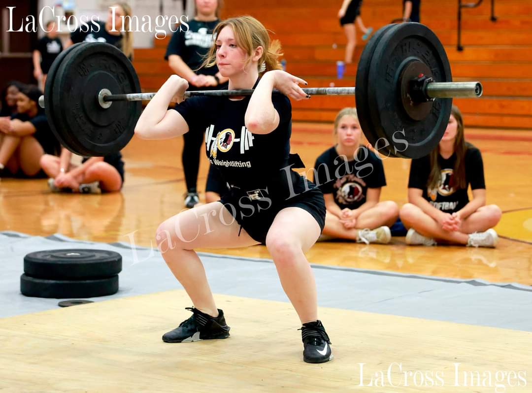 Autumn_Butler55's tweet photo. Thankful for the pics from Lacross Images from our first Meet of the year against Coffee County https://t.co/qceB7gMdqm