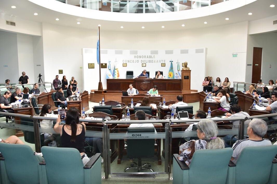 solmalvinas's tweet photo. La localidad de #TierrasAltas ahora es CIUDAD ❤️ de nuestro municipio. El proyecto de declaración presentado por @luisvivona recibió media sanción en el Senado Bonearense y estamos muy orgullosos de este logro ¡y es de ustedes las familias! 😁 Hacemos realidad nuestros sueños 🙌 https://t.co/e4KJeOlrTy