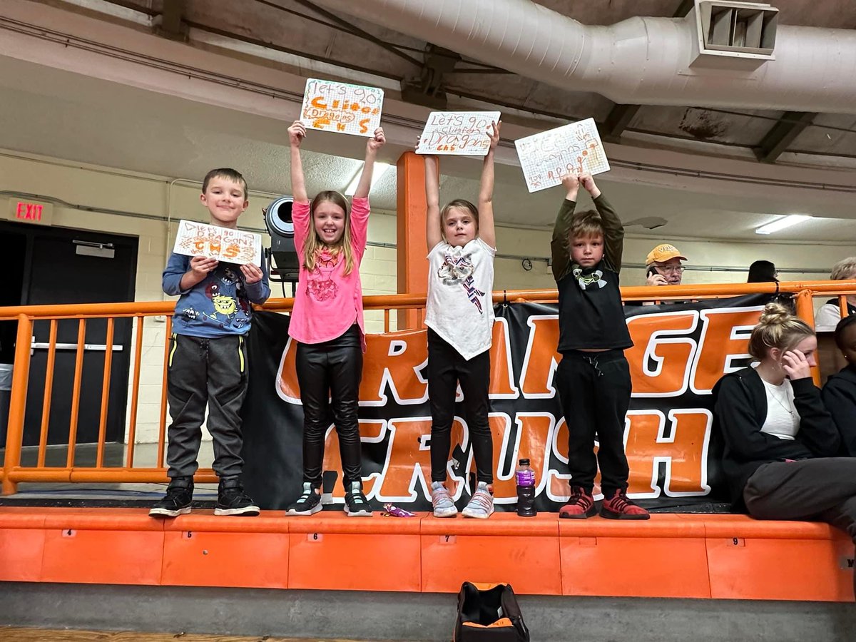 Simpleton4Life's tweet image. Your Lady Dragons move to 7-0 with a victory tonight over a very good Meigs County team 60-51.
Josie Moody 14 points 7 rebounds
Addi Gamble 13 points
Lanee Carmichael 12 points 10 rebounds
Allie York 10 points 
Bailey Burroughs 6 points 8 rebounds 
🧡 the cheering squad!