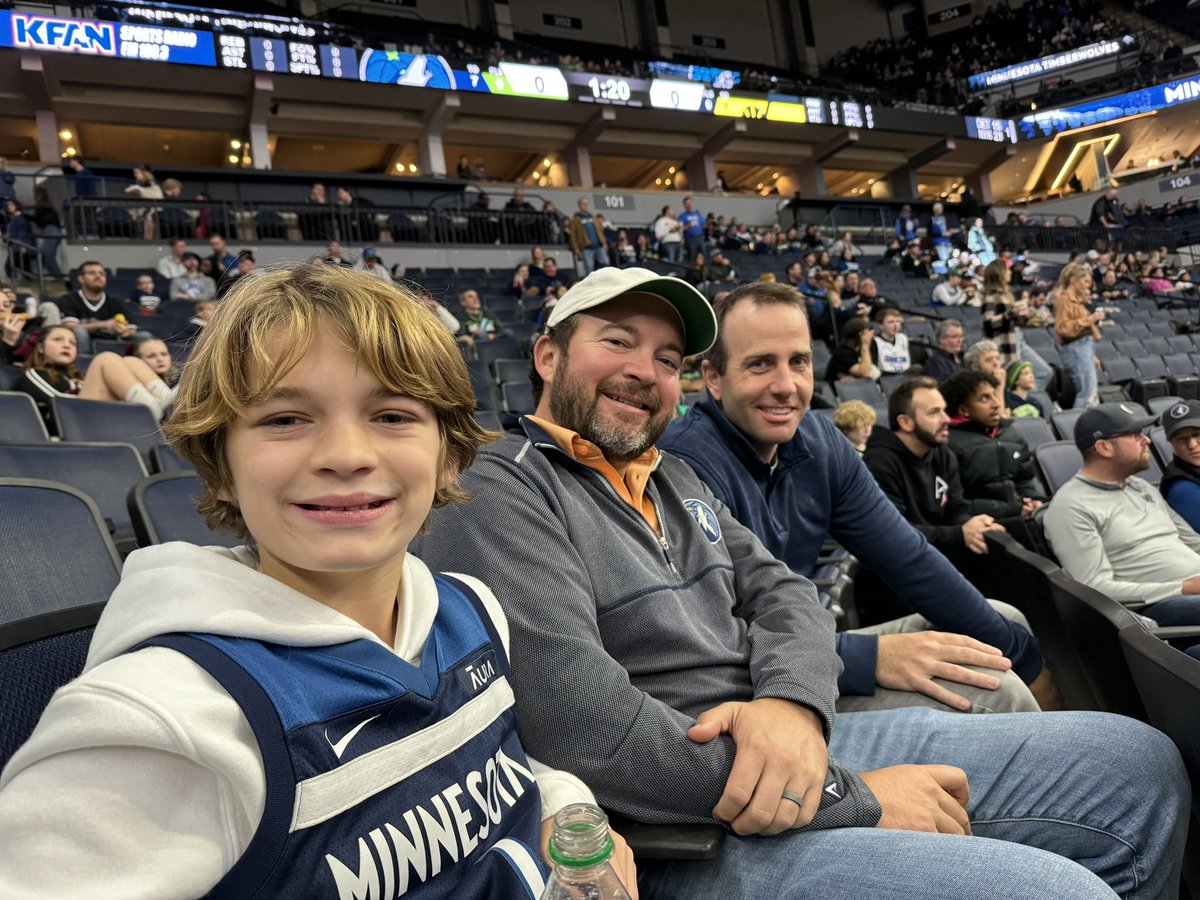 Let’s go wolves! #packpix