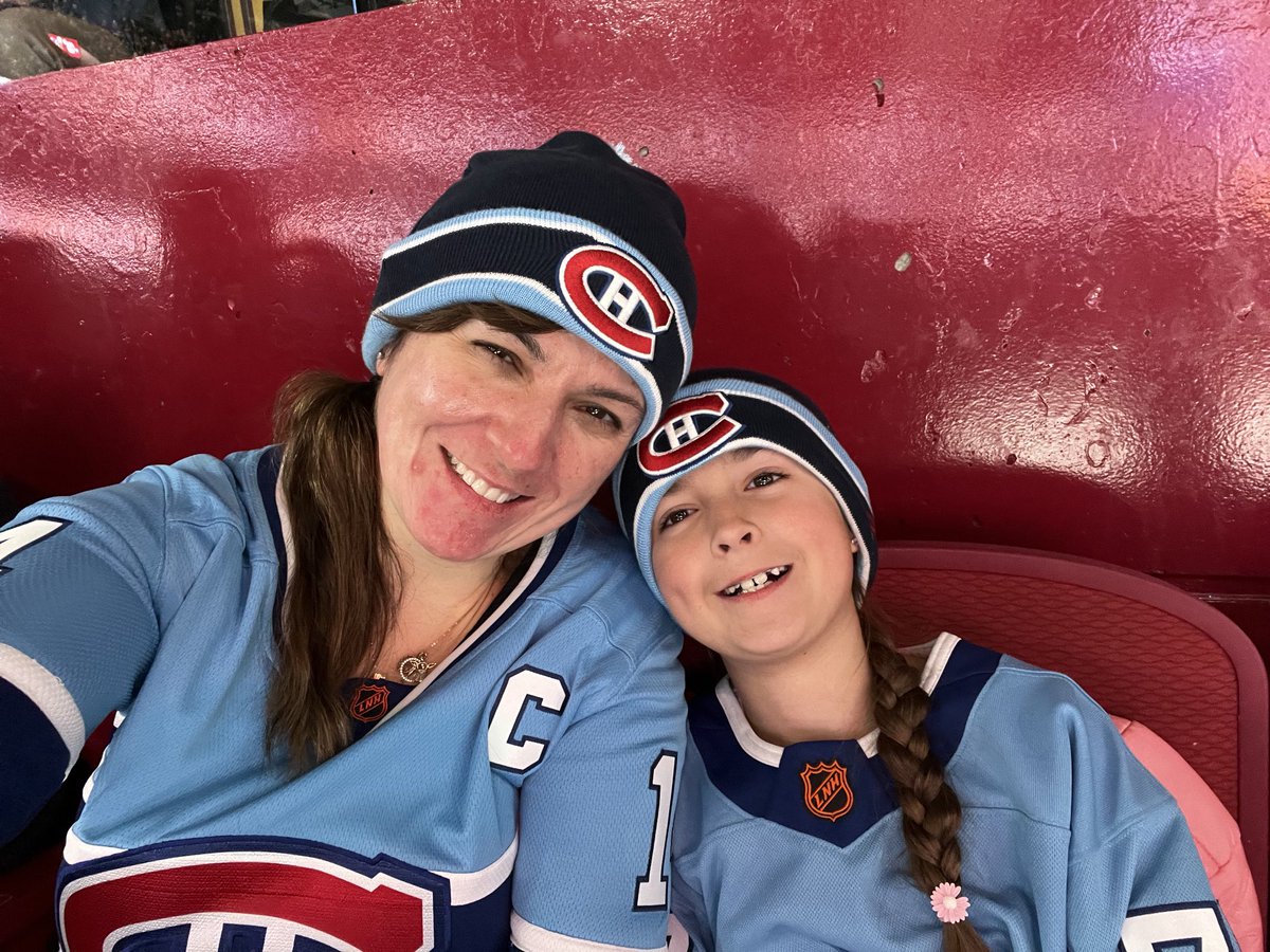 sandylazaro's tweet photo. Catherine’s favourite player #77Dach is not playing. She got her free book from the kids club and I bought her some pens. She’s drawing during intermission and drew this..❤️ #Habs #gohabsgo https://t.co/iEFHmFgpXV
